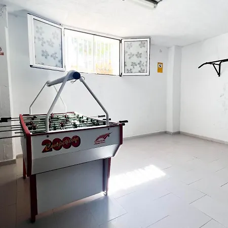 Gym, Ping Pong, Piscina Y Garaje *